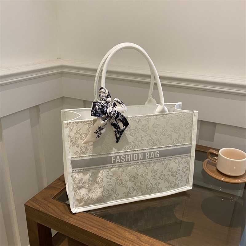 Элегантная женская сумка-тоут  – обзор и цена Women Bags On Sale