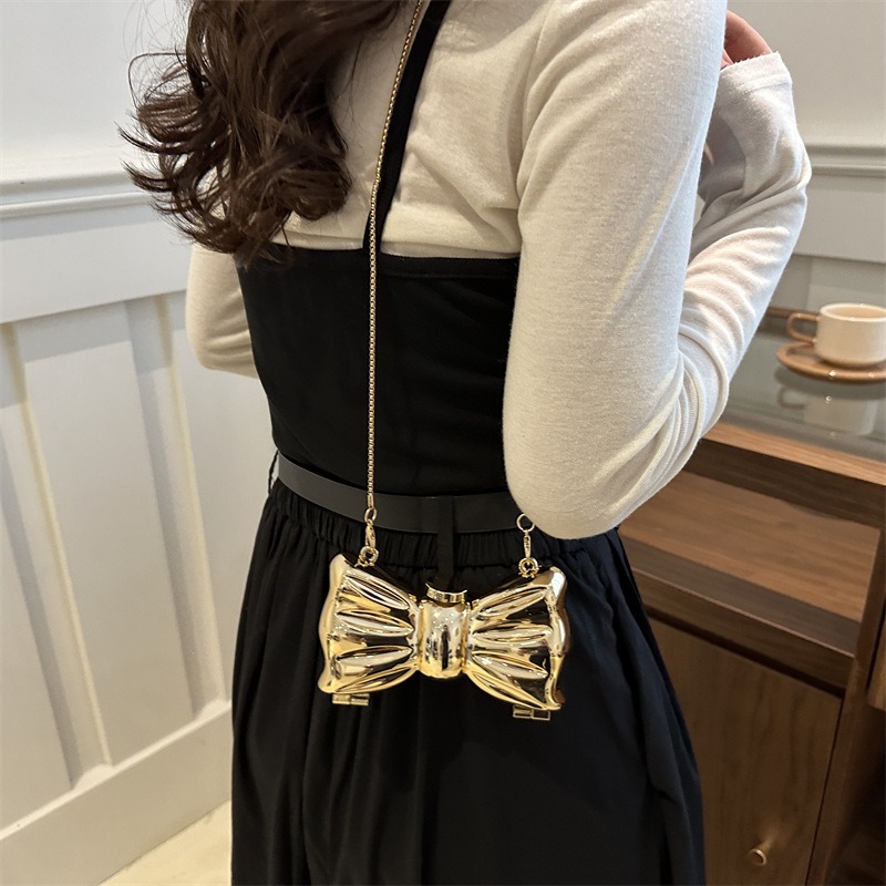 Глянцевая золотая металлическа – обзор и цена Clutch Bag Evening